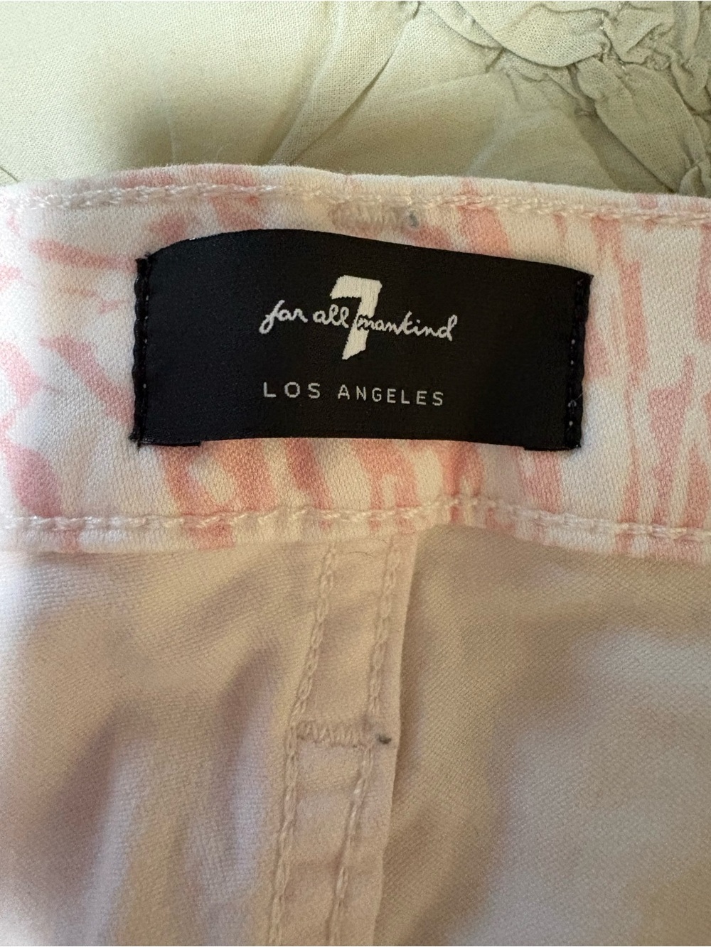 7 For All Mankind High Waist Ankle Skinny Jean in Abstract Pink Print - Size 28 - Picture 11 of 12
